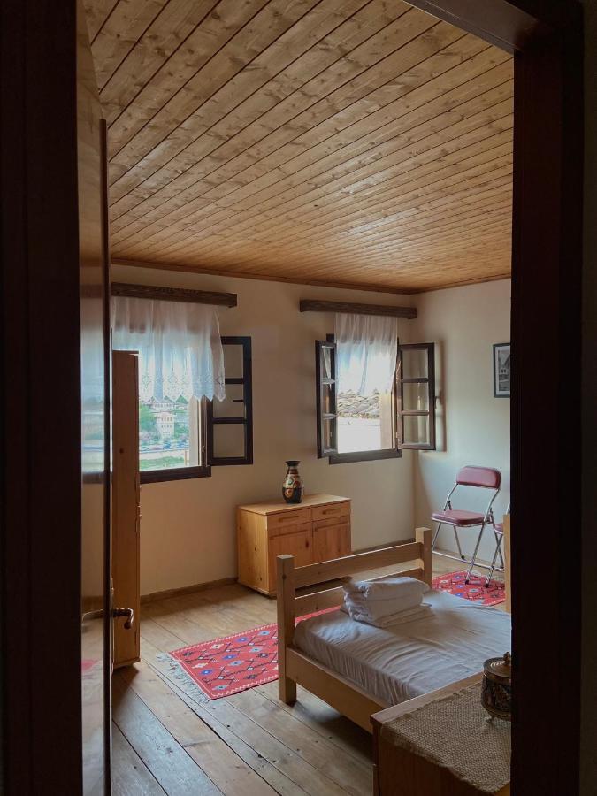 Teo'S Guest House เบราท ภายนอก รูปภาพ
