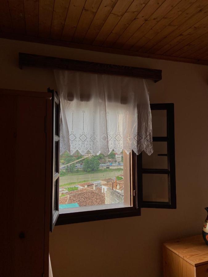 Teo'S Guest House เบราท ภายนอก รูปภาพ