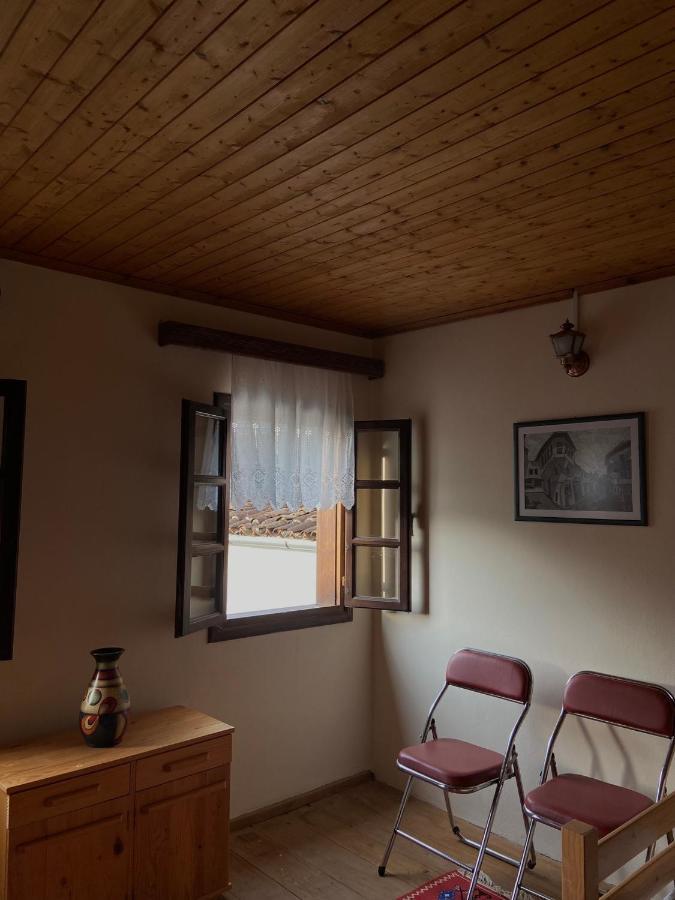 Teo'S Guest House เบราท ภายนอก รูปภาพ