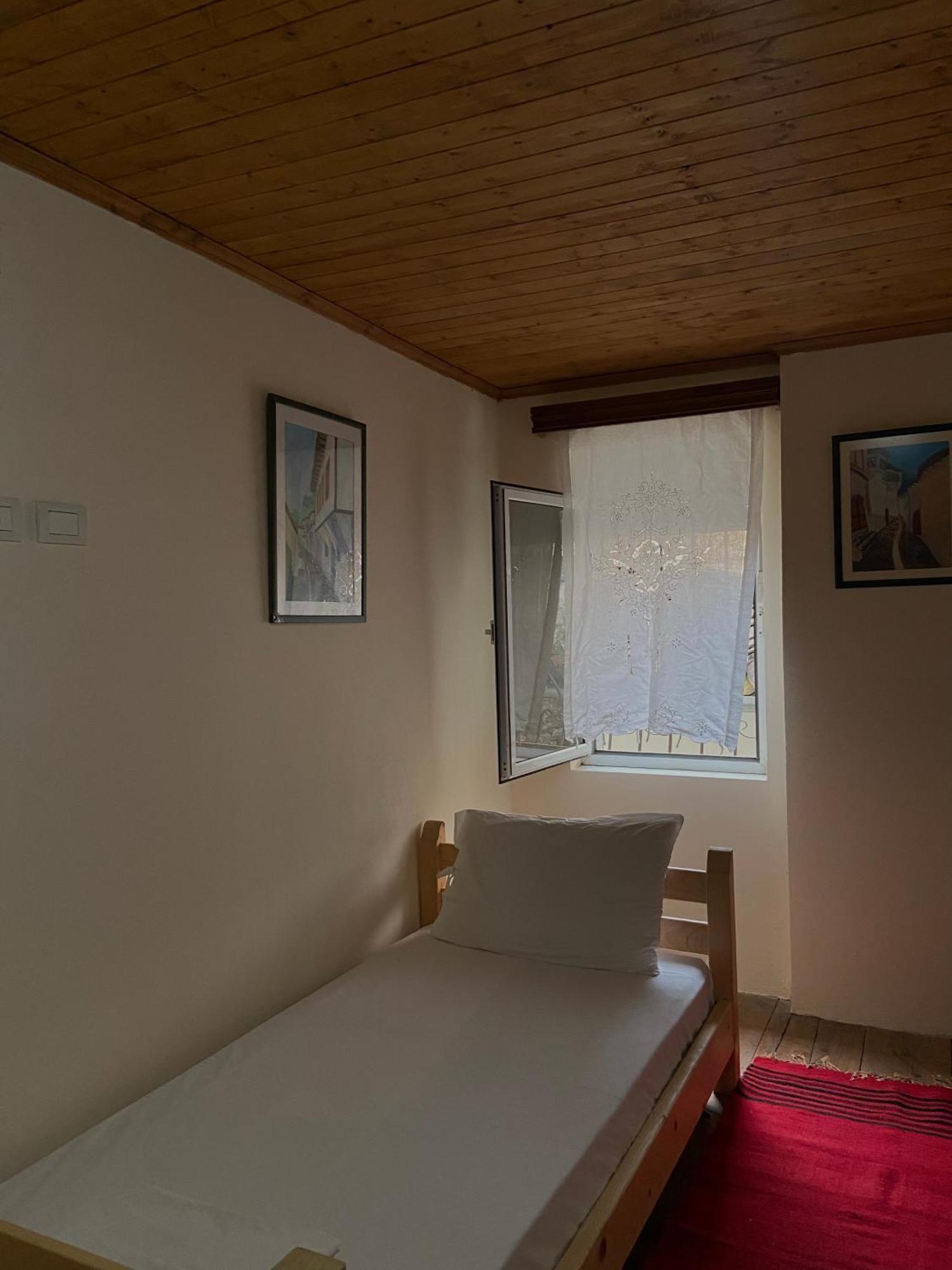 Teo'S Guest House เบราท ภายนอก รูปภาพ
